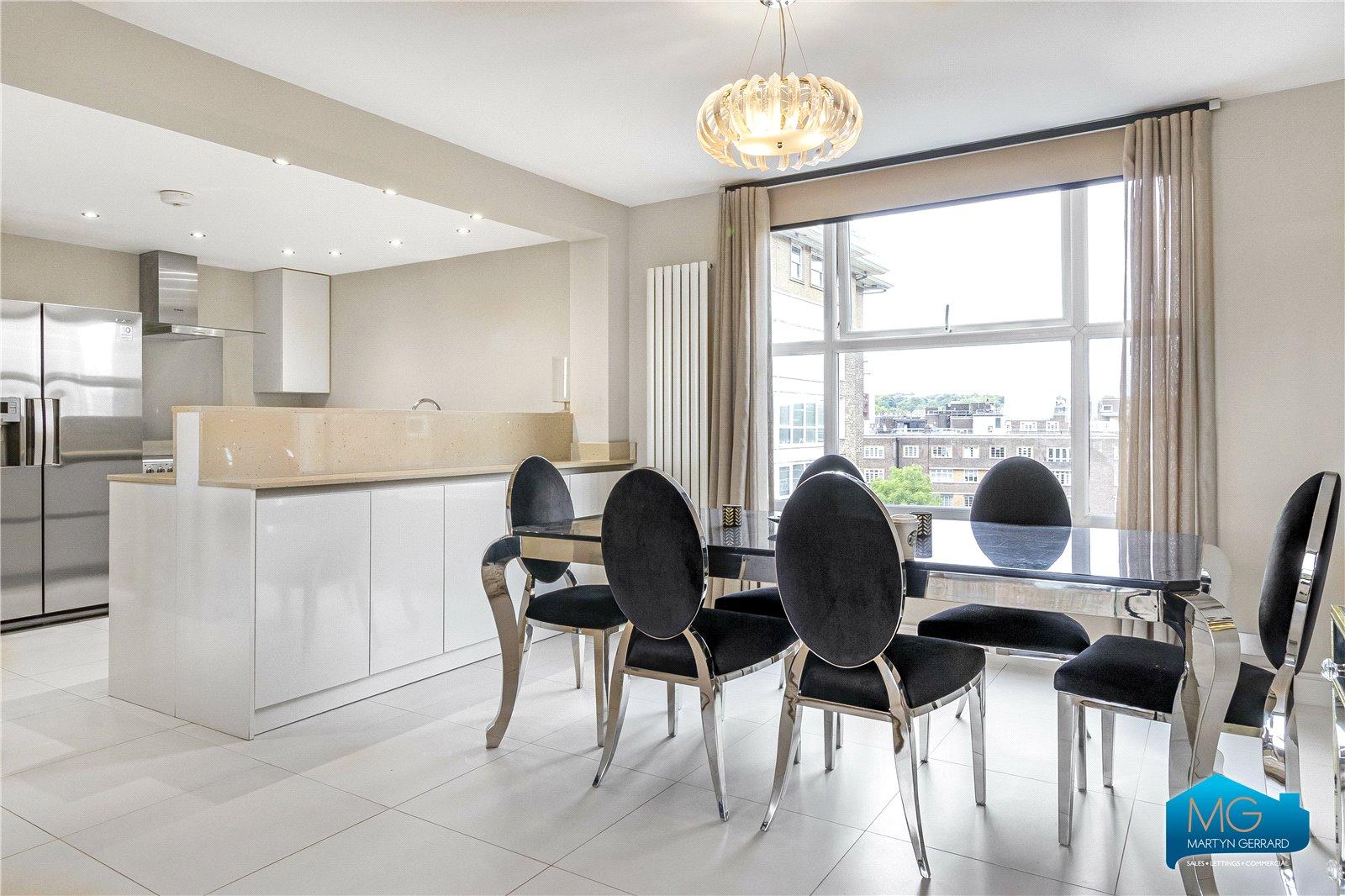3 bedroom Apartment to rent - Martyn Gerrard