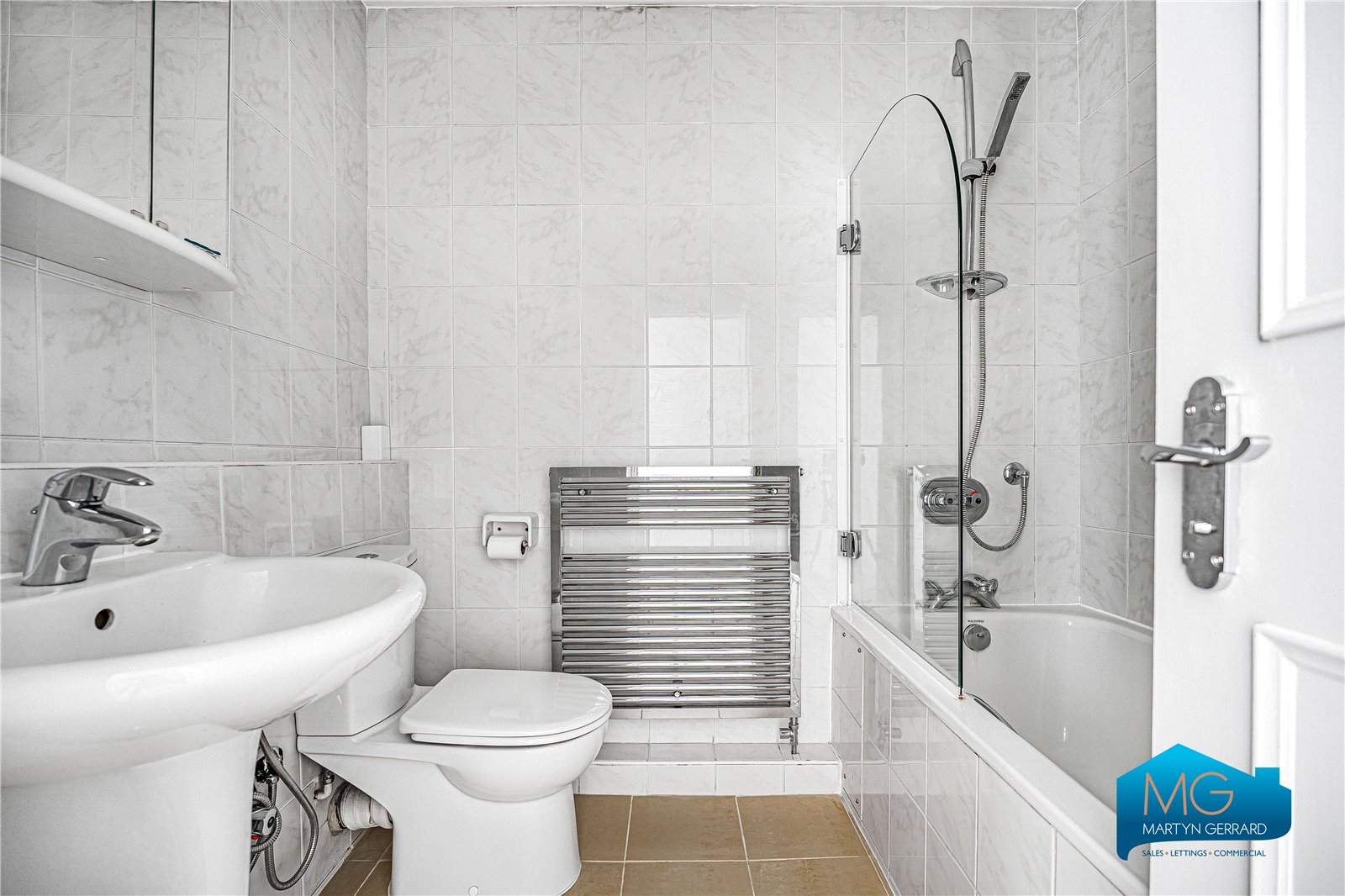 2 bedroom Apartment to rent - Martyn Gerrard
