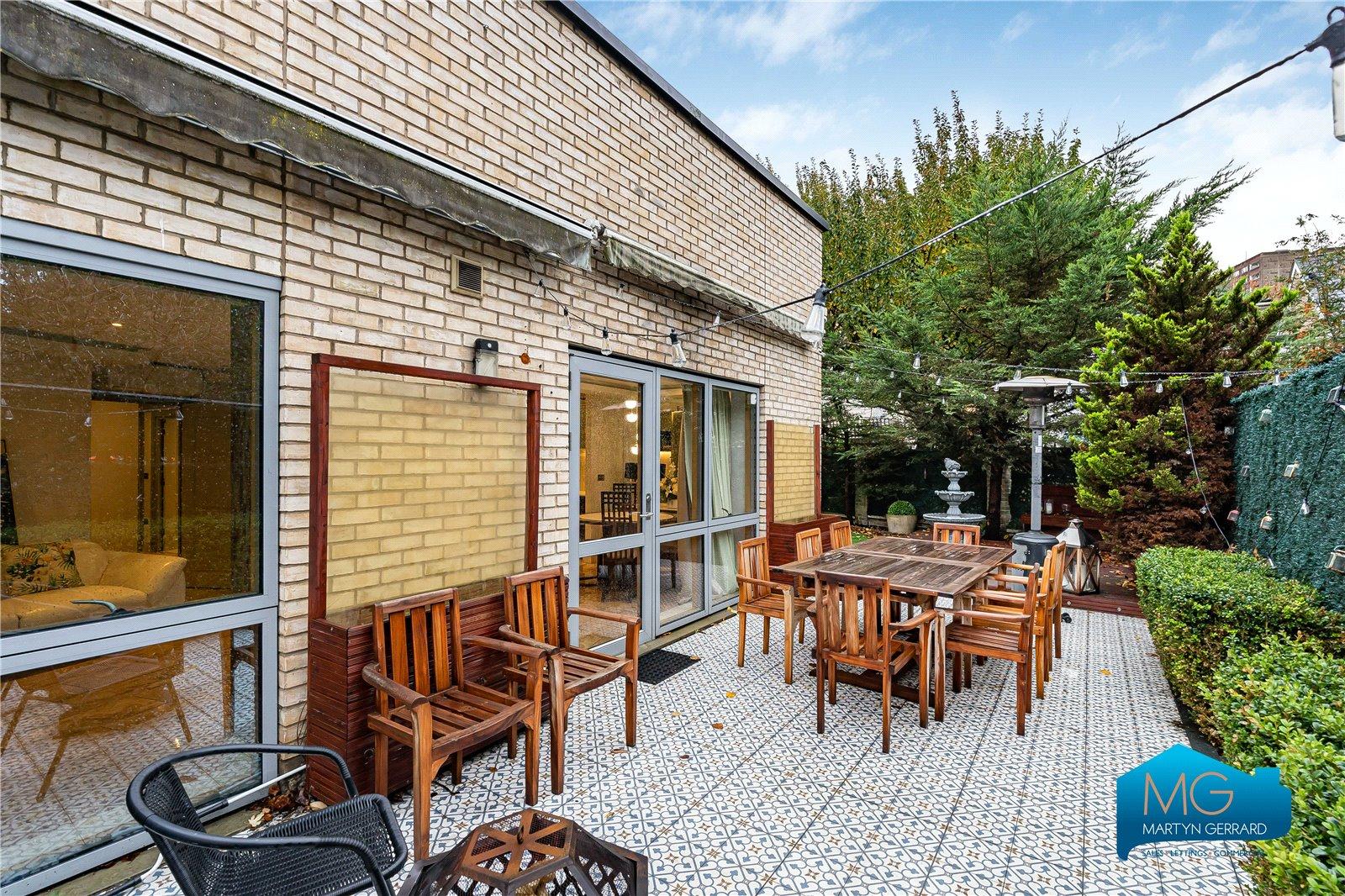 3 bedroom Ground Floor Flat to rent - Martyn Gerrard