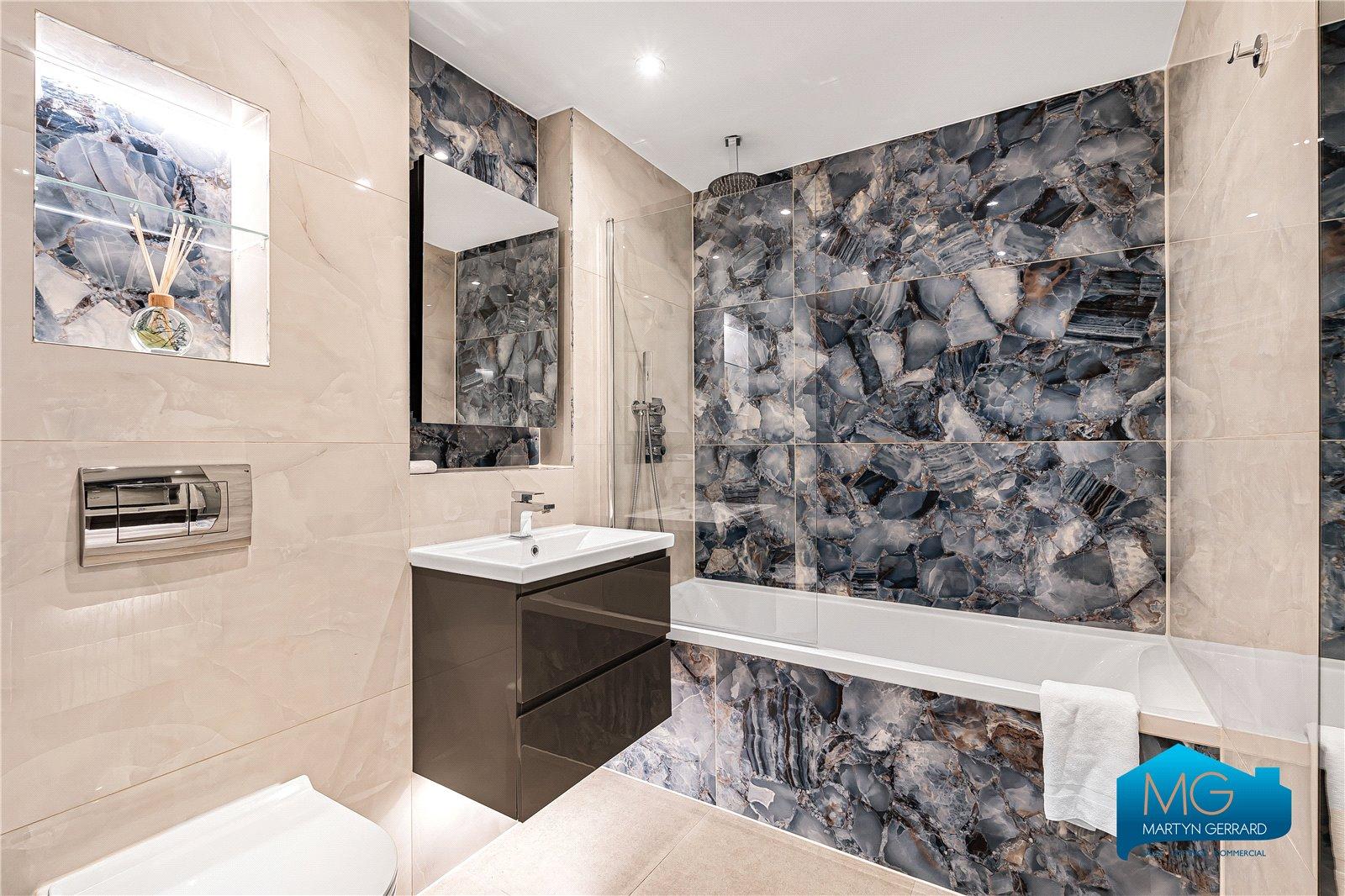 3 bedroom Ground Floor Flat to rent - Martyn Gerrard