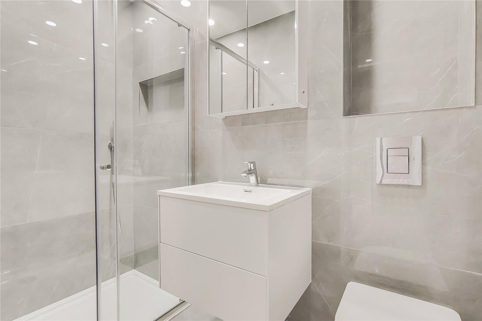 6 bedroom Semi-Detached House to rent - Martyn Gerrard