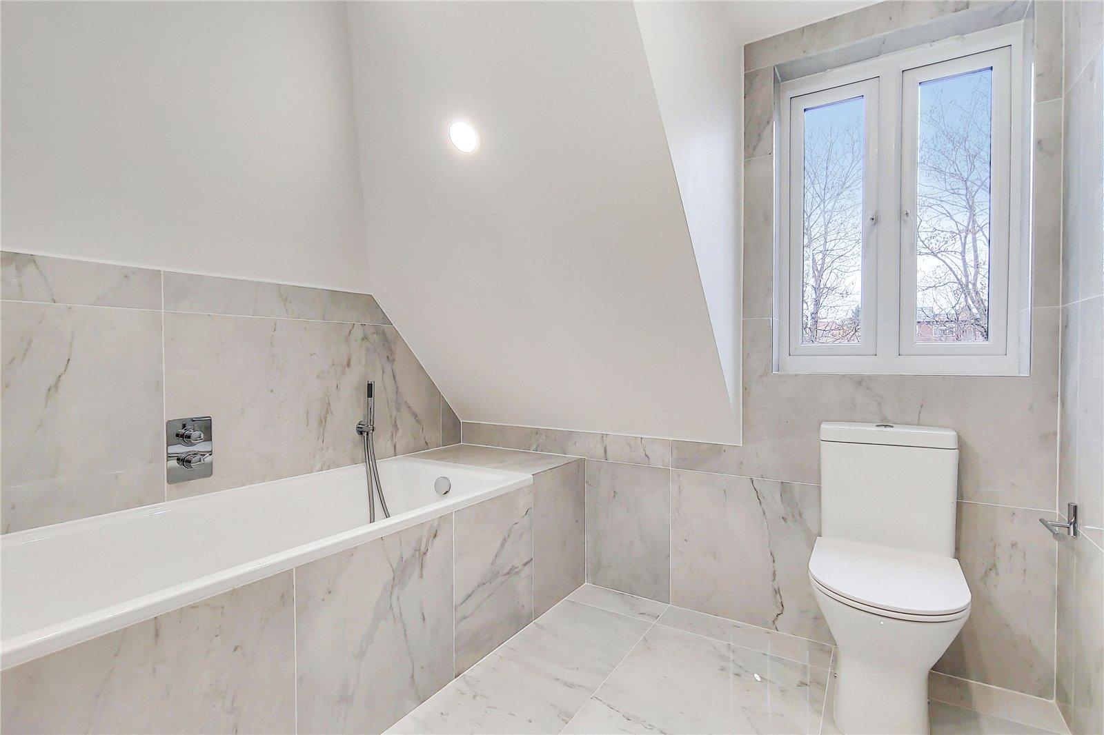 6 bedroom Semi-Detached House to rent - Martyn Gerrard
