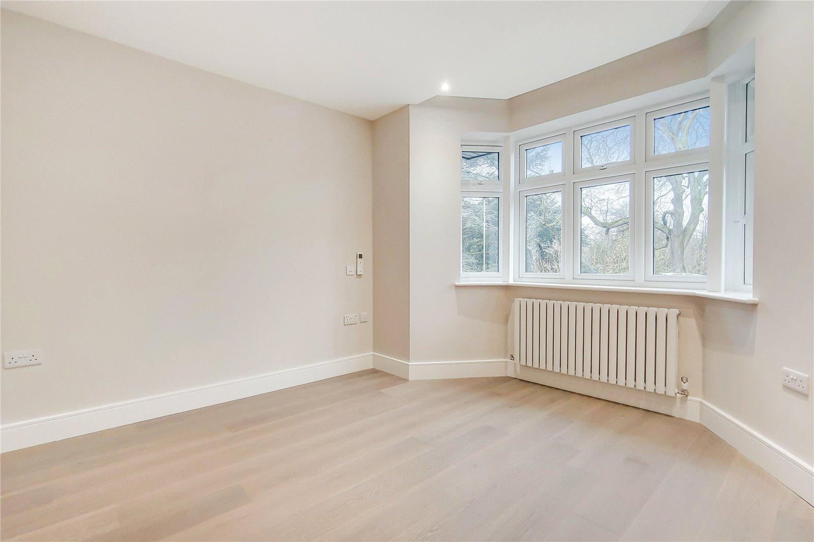 6 bedroom Semi-Detached House to rent - Martyn Gerrard