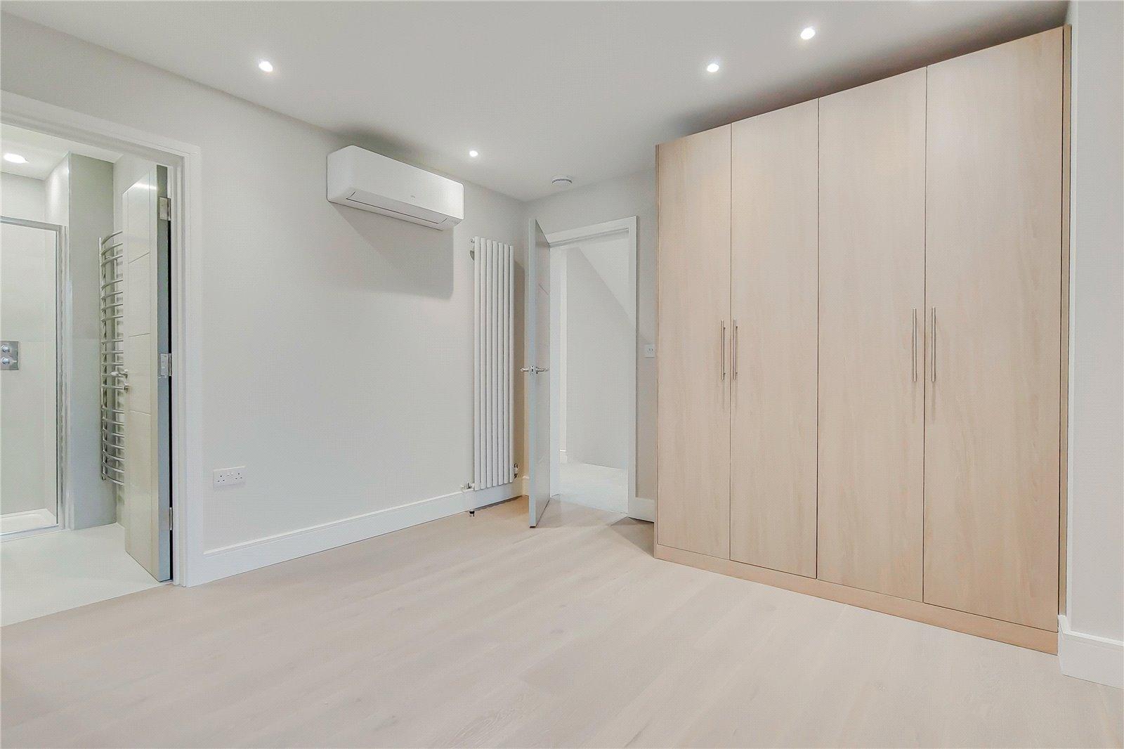 6 bedroom Semi-Detached House to rent - Martyn Gerrard