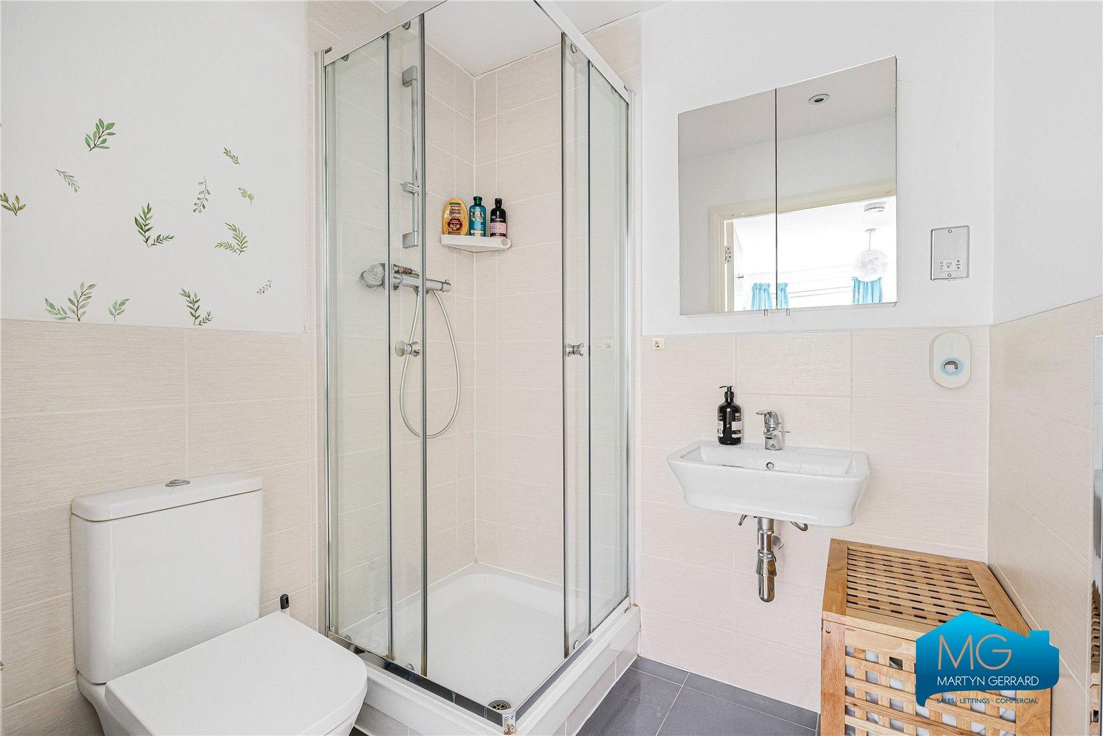 2 bedroom Apartment to rent - Martyn Gerrard