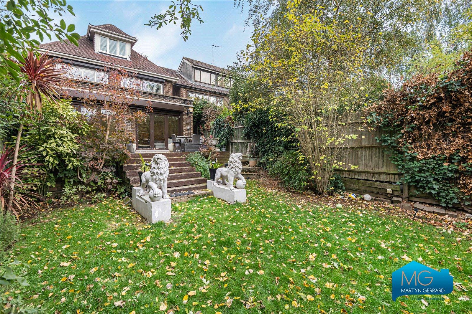 4 bedroom Detached House to rent - Martyn Gerrard
