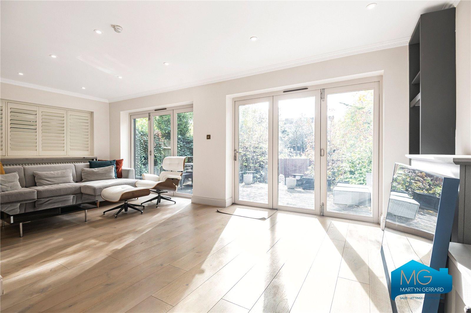 4 bedroom Detached House to rent - Martyn Gerrard