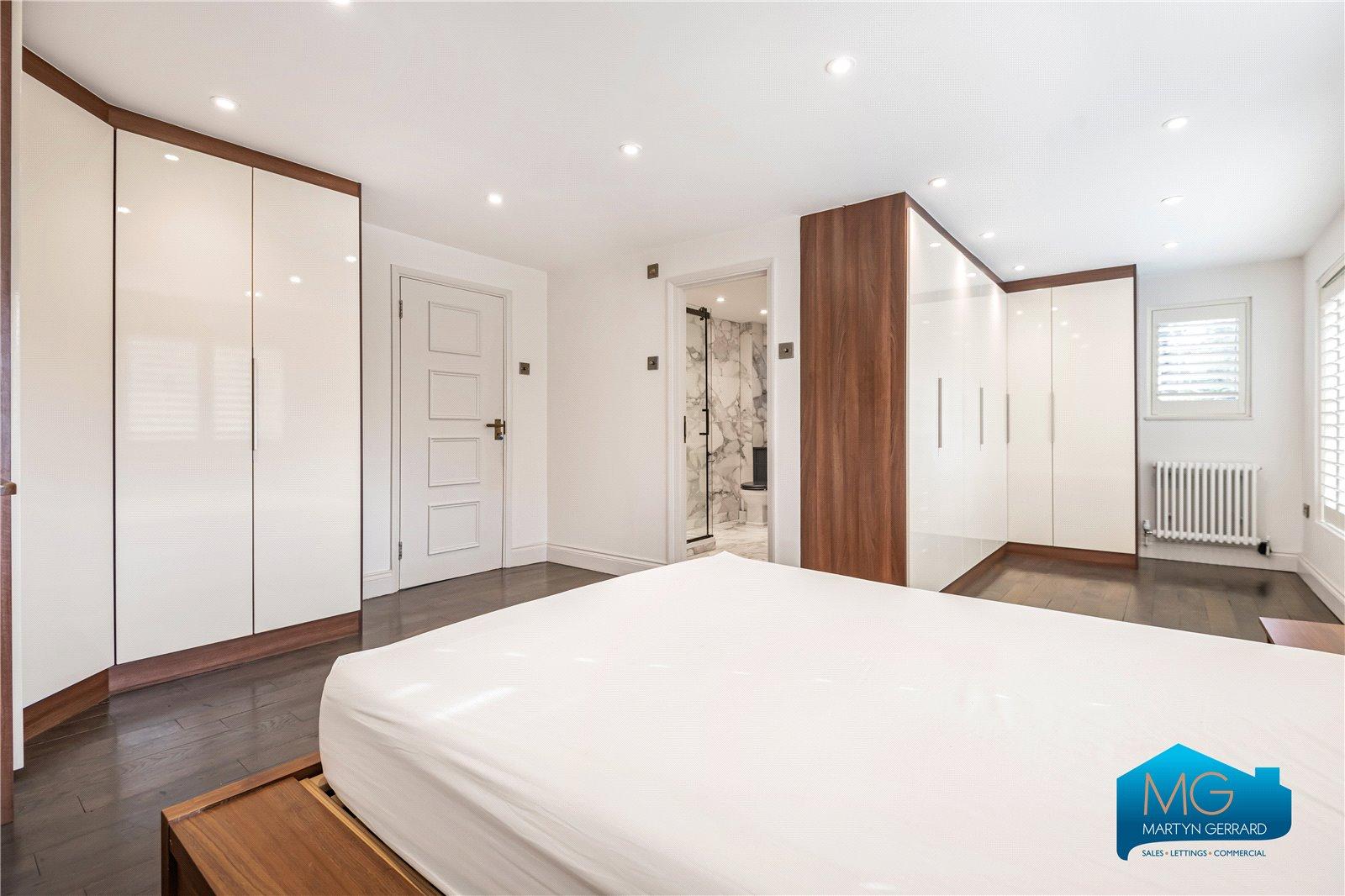 4 bedroom Detached House to rent - Martyn Gerrard