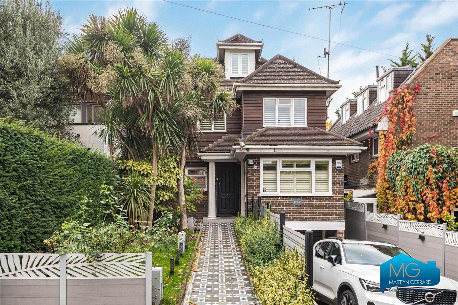 4 bedroom Detached House to rent - Martyn Gerrard