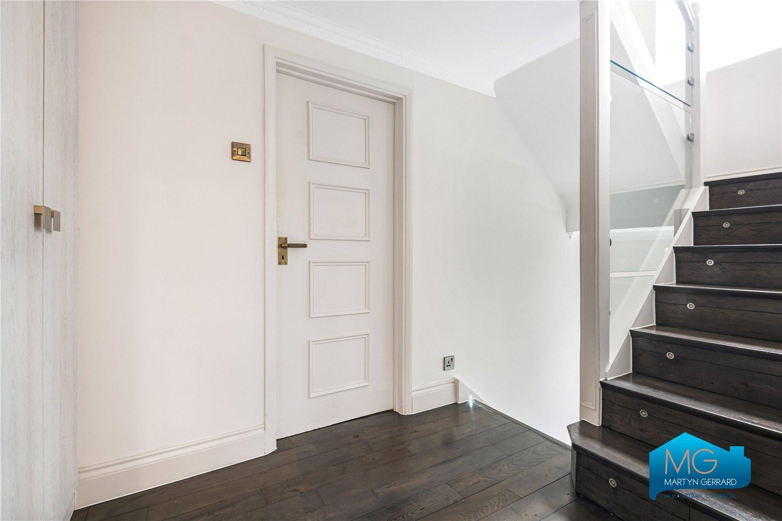 4 bedroom Detached House to rent - Martyn Gerrard