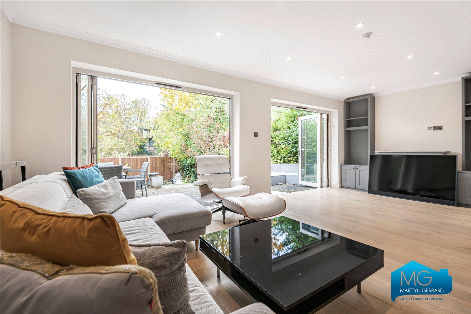 4 bedroom Detached House to rent - Martyn Gerrard