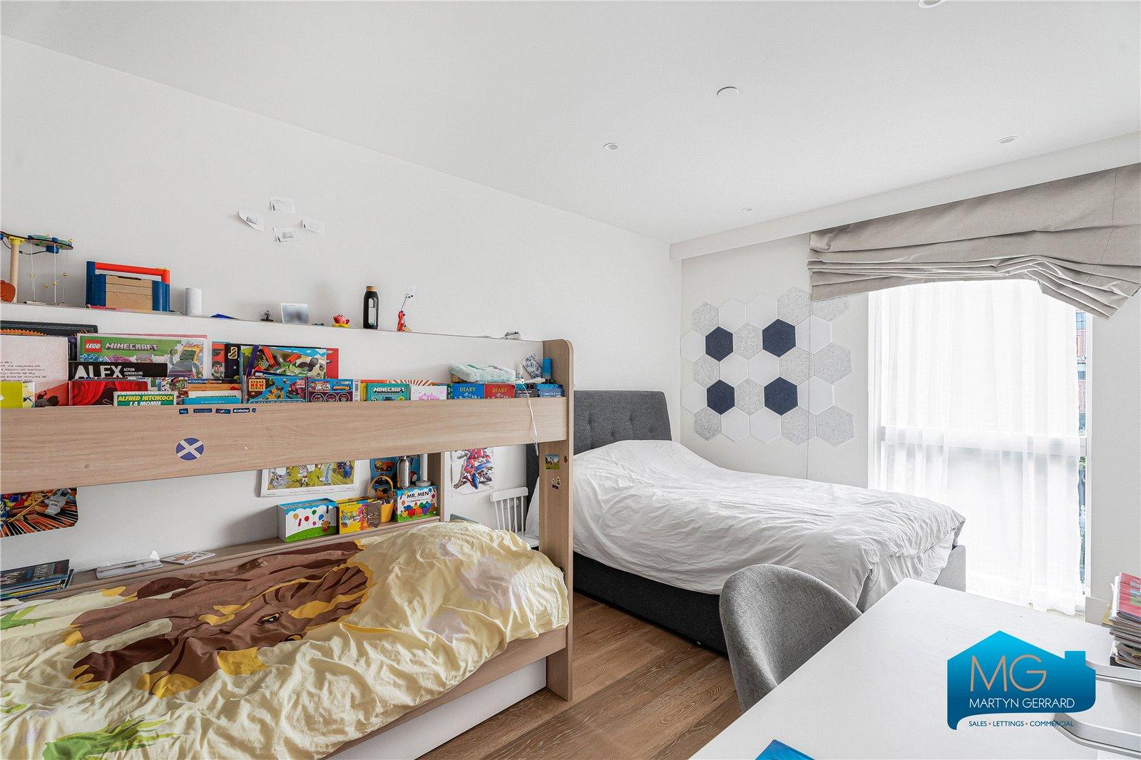 1 bedroom Apartment to rent - Martyn Gerrard