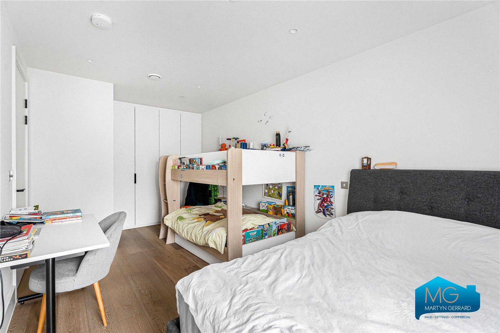 1 bedroom Apartment to rent - Martyn Gerrard
