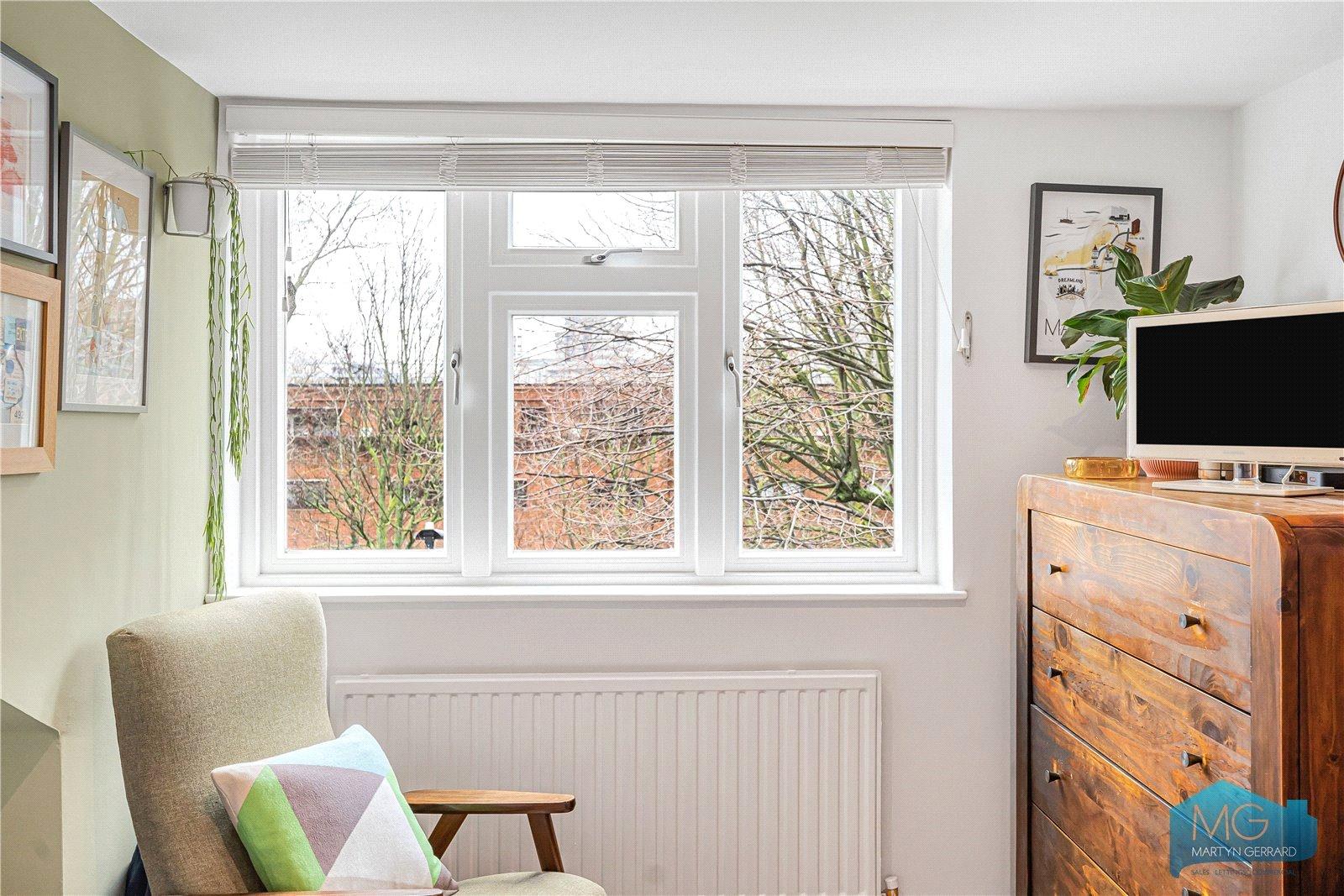 2 bedroom Apartment for sale - Martyn Gerrard