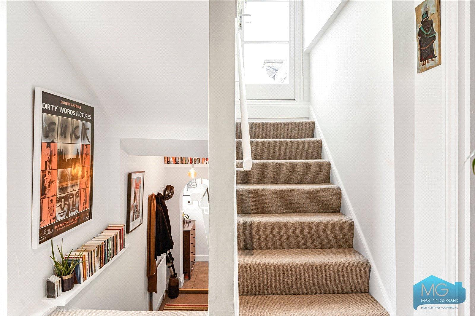 2 bedroom Apartment for sale - Martyn Gerrard