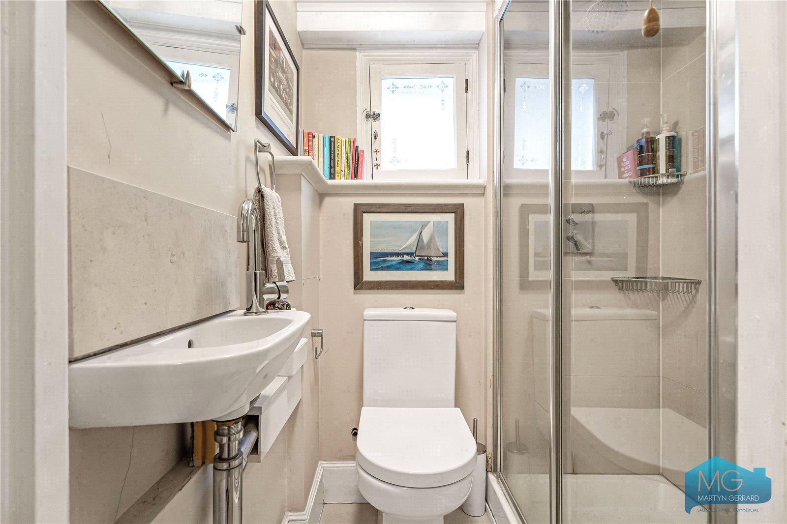 4 bedroom Terraced House for sale - Martyn Gerrard