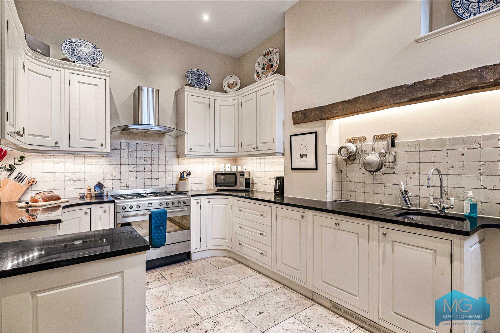4 bedroom Terraced House for sale - Martyn Gerrard