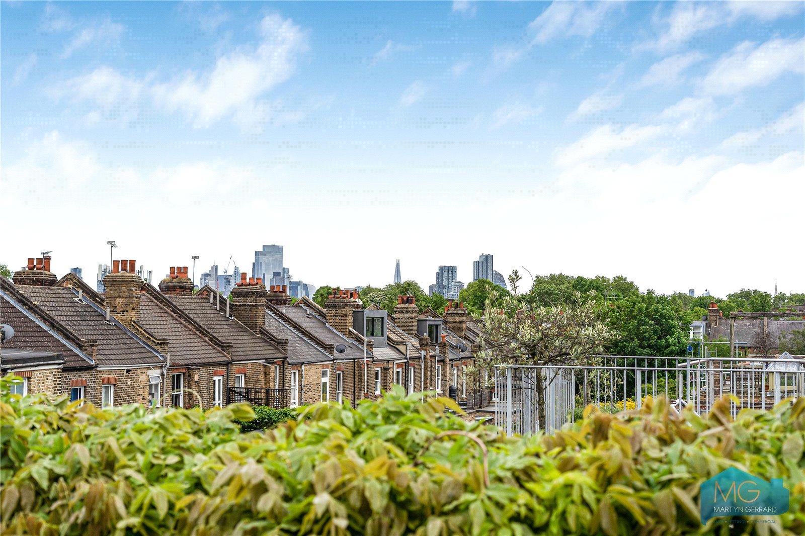 4 bedroom Terraced House for sale - Martyn Gerrard