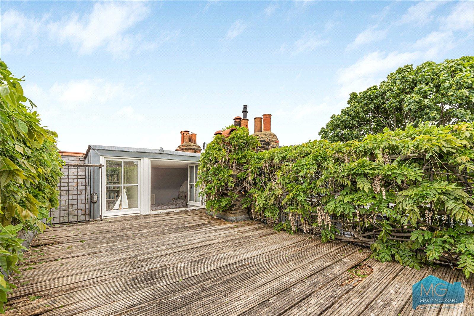 4 bedroom Terraced House for sale - Martyn Gerrard