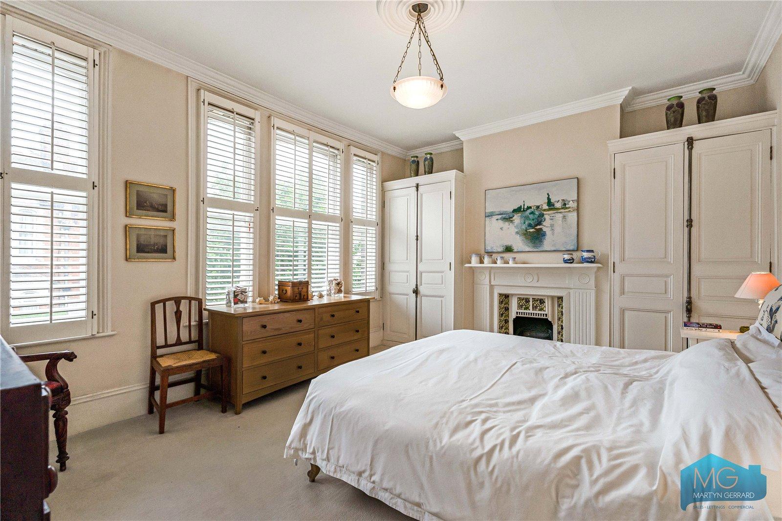 4 bedroom Terraced House for sale - Martyn Gerrard
