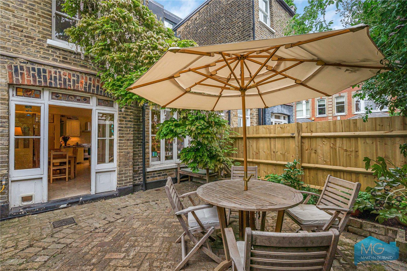 4 bedroom Terraced House for sale - Martyn Gerrard