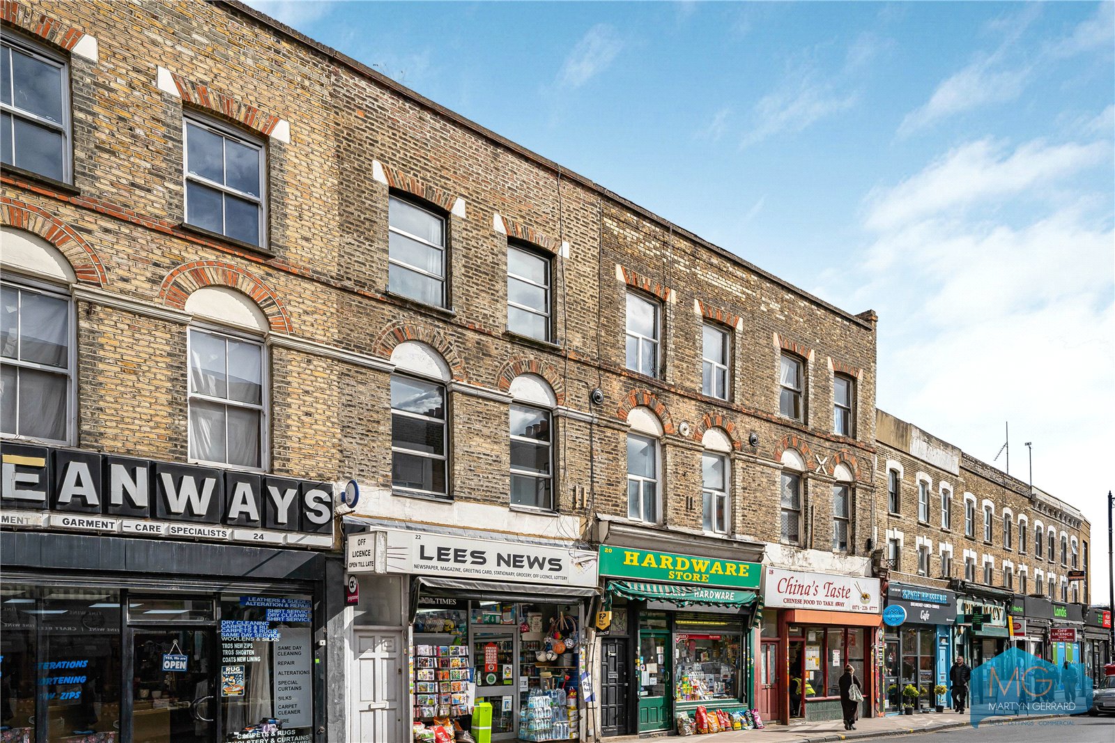 3 bedroom Apartment for sale - Martyn Gerrard