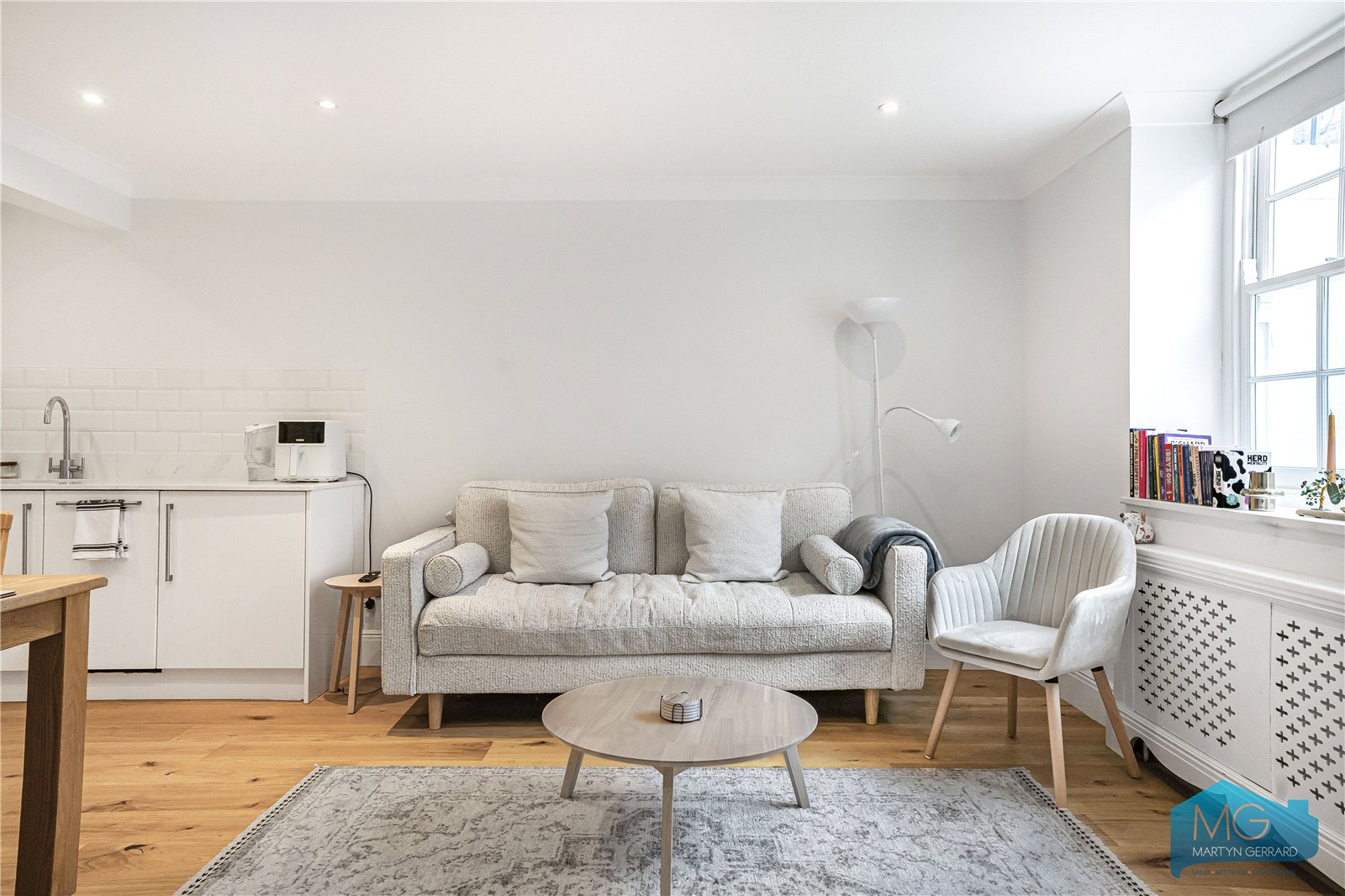 2 bedroom Apartment for sale - Martyn Gerrard