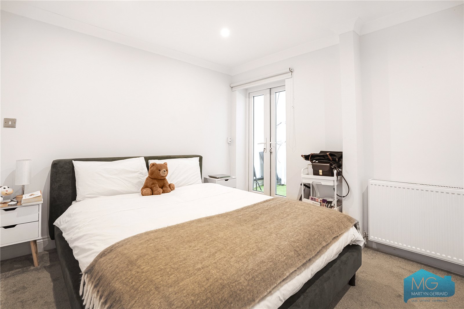 2 bedroom Apartment for sale - Martyn Gerrard