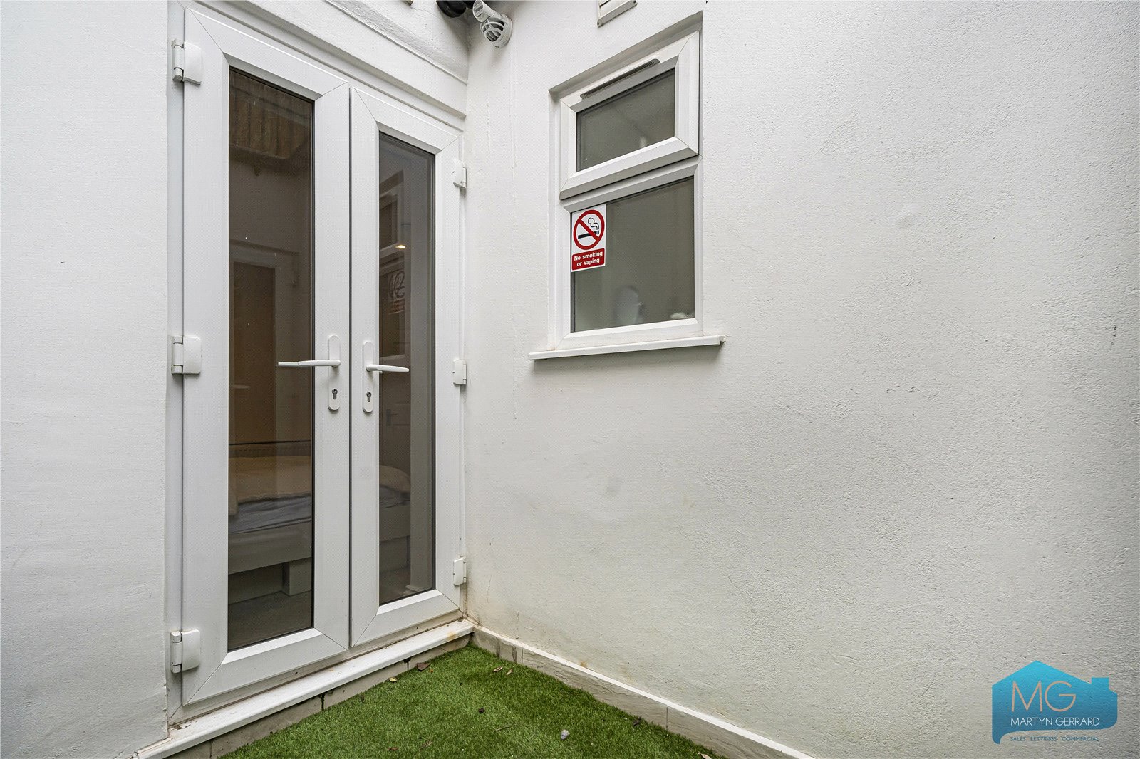 2 bedroom Apartment for sale - Martyn Gerrard