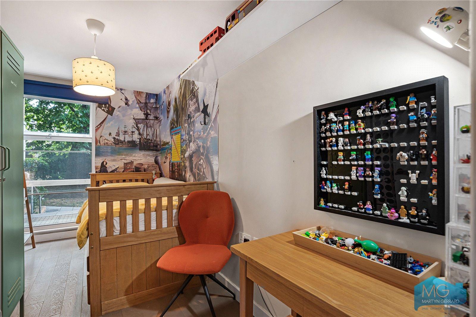 2 bedroom Apartment for sale - Martyn Gerrard
