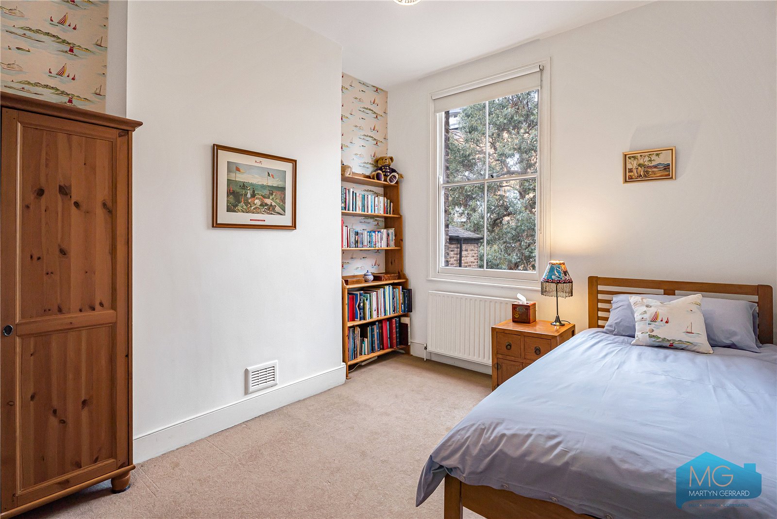 4 bedroom Terraced House for sale - Martyn Gerrard