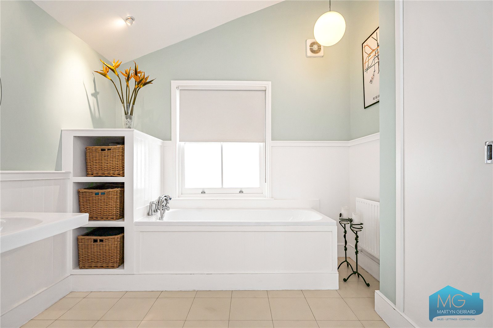 4 bedroom Terraced House for sale - Martyn Gerrard