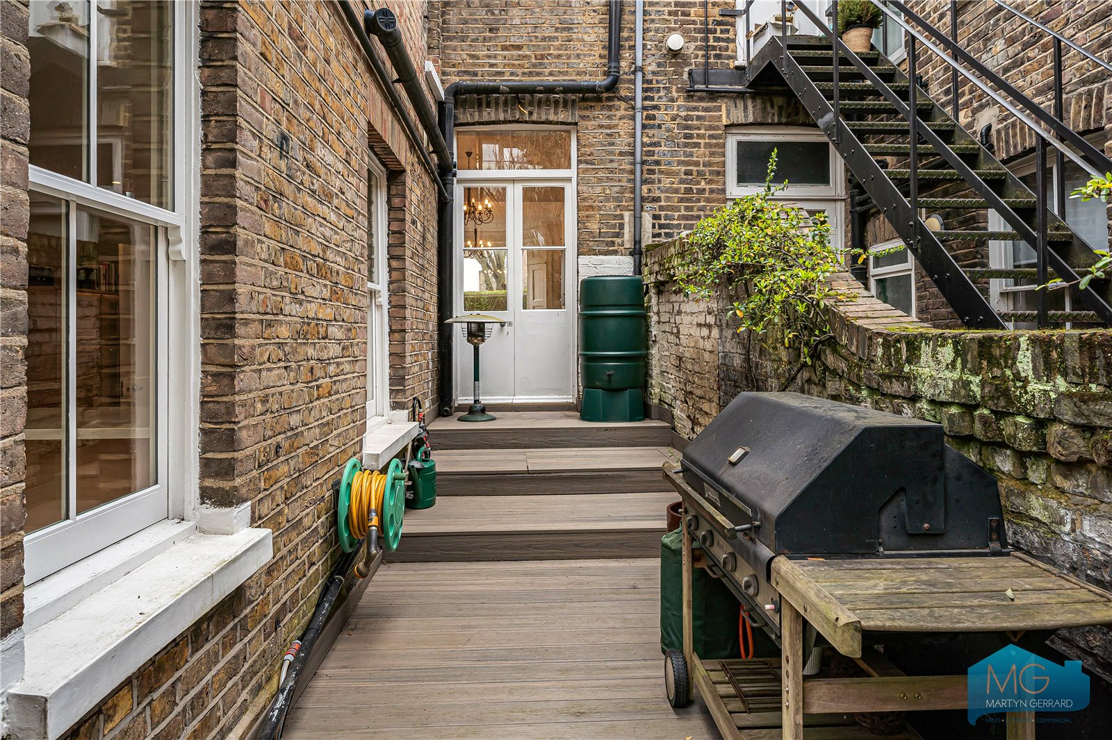 4 bedroom Terraced House for sale - Martyn Gerrard