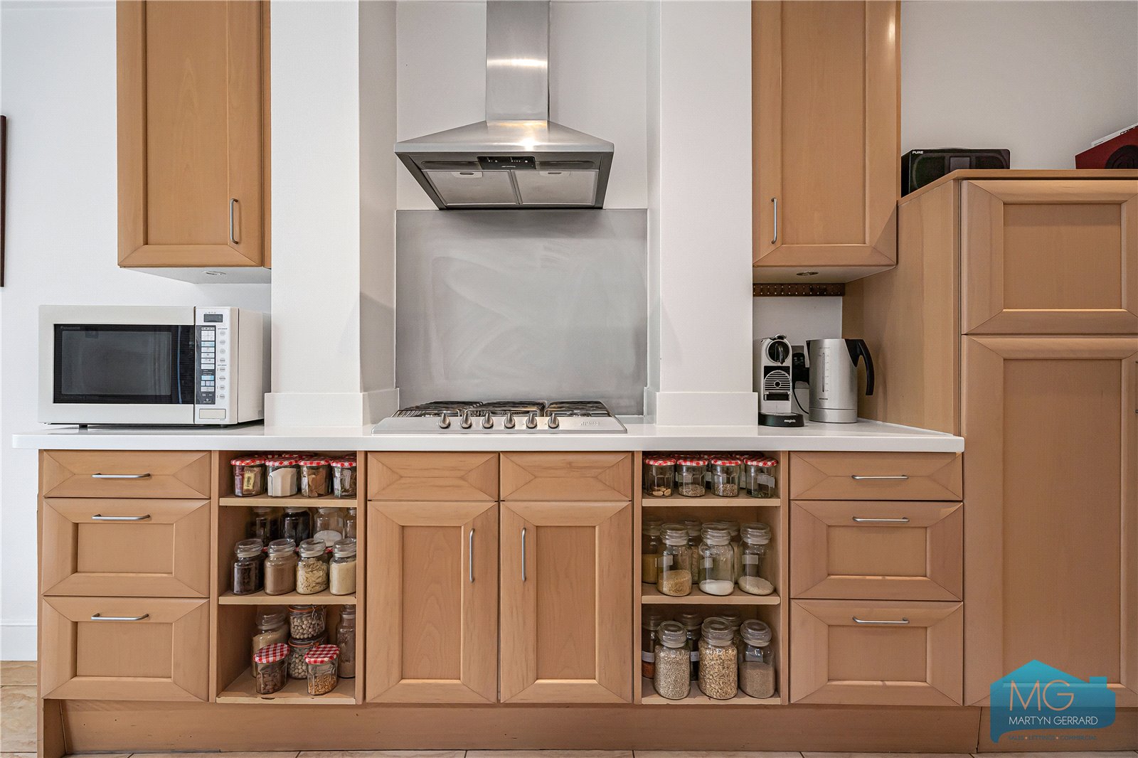 4 bedroom Terraced House for sale - Martyn Gerrard