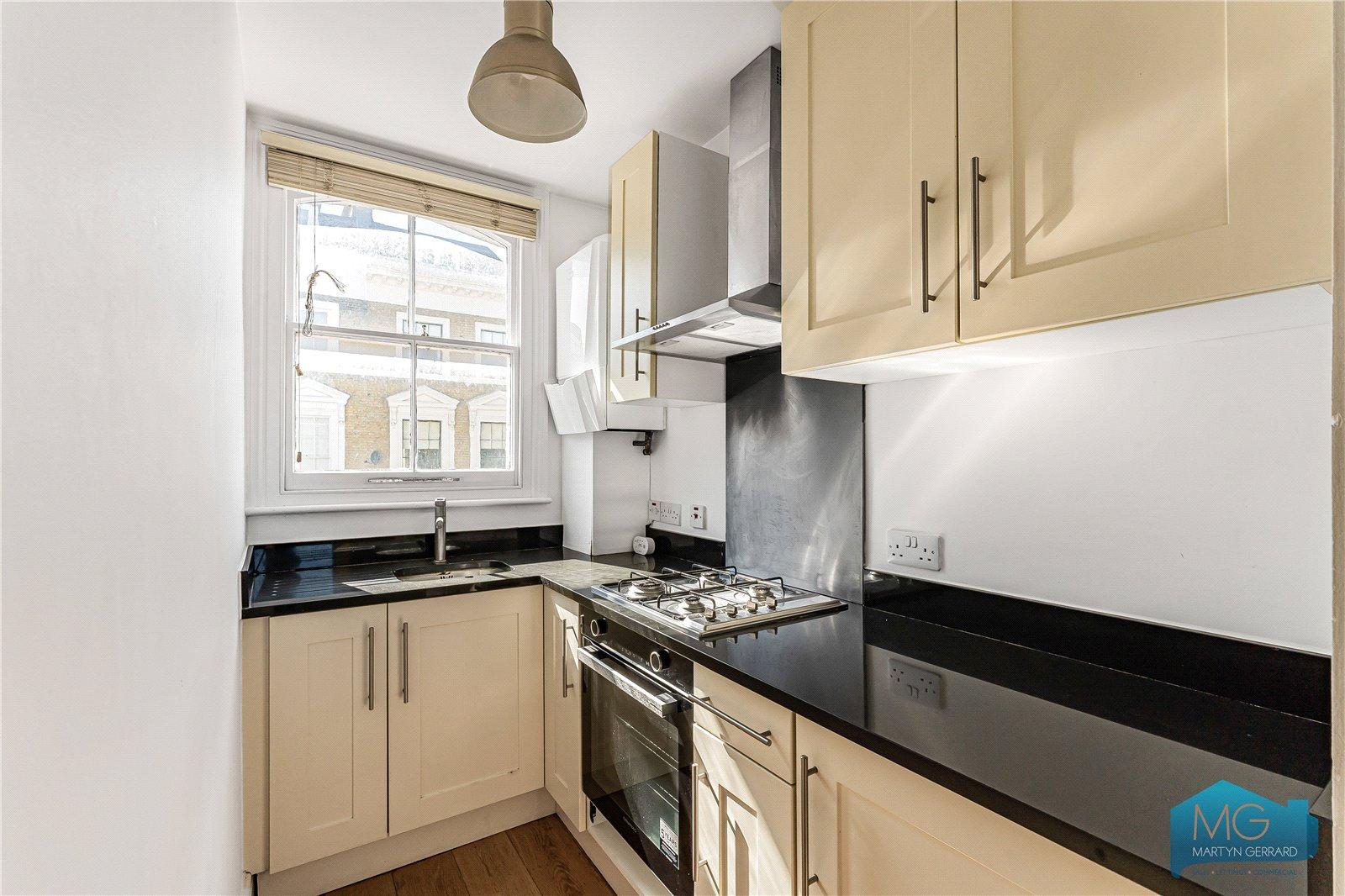 2 bedroom Terraced House for sale - Martyn Gerrard