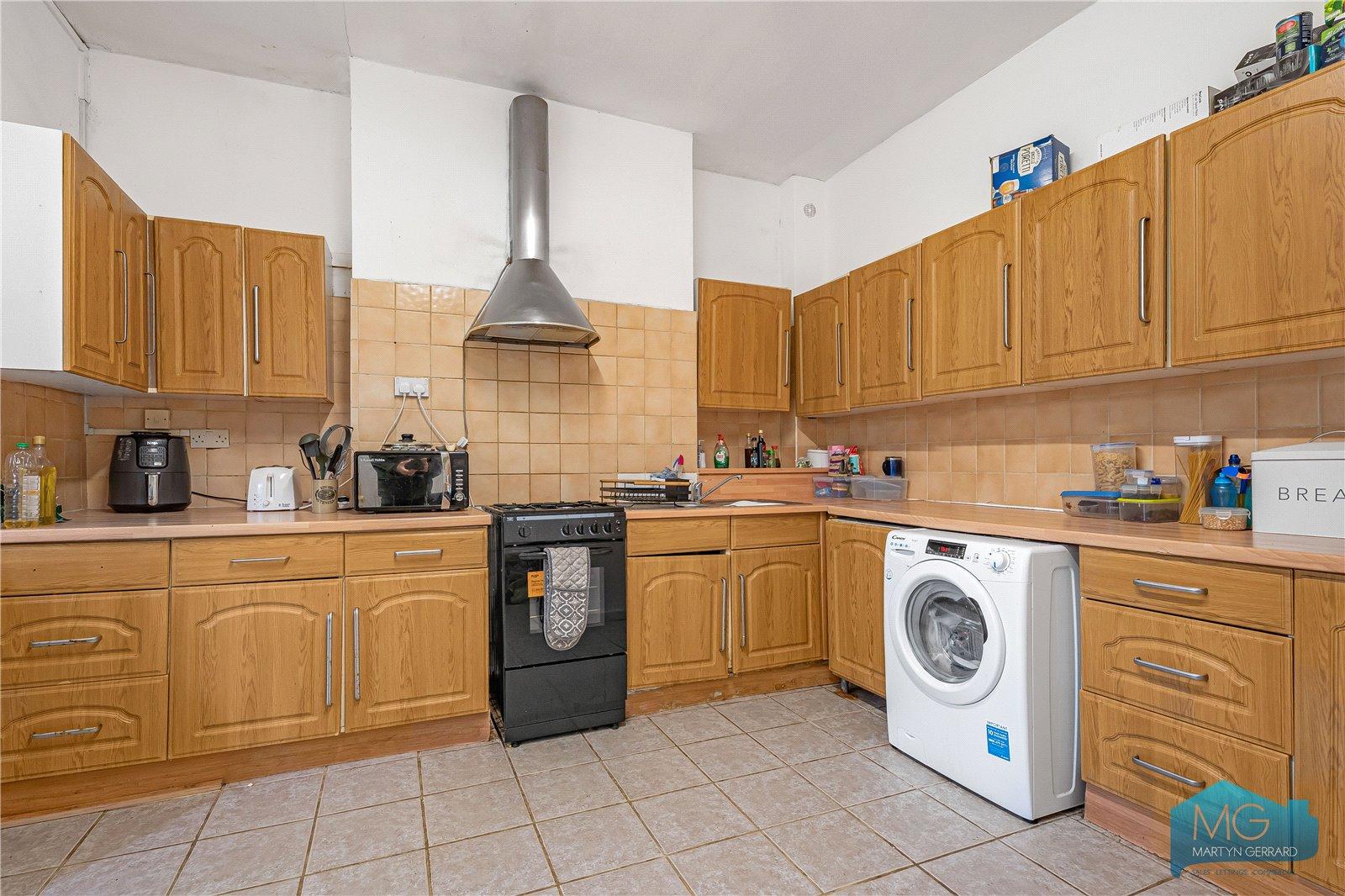 3 bedroom Ground Floor Flat for sale - Martyn Gerrard