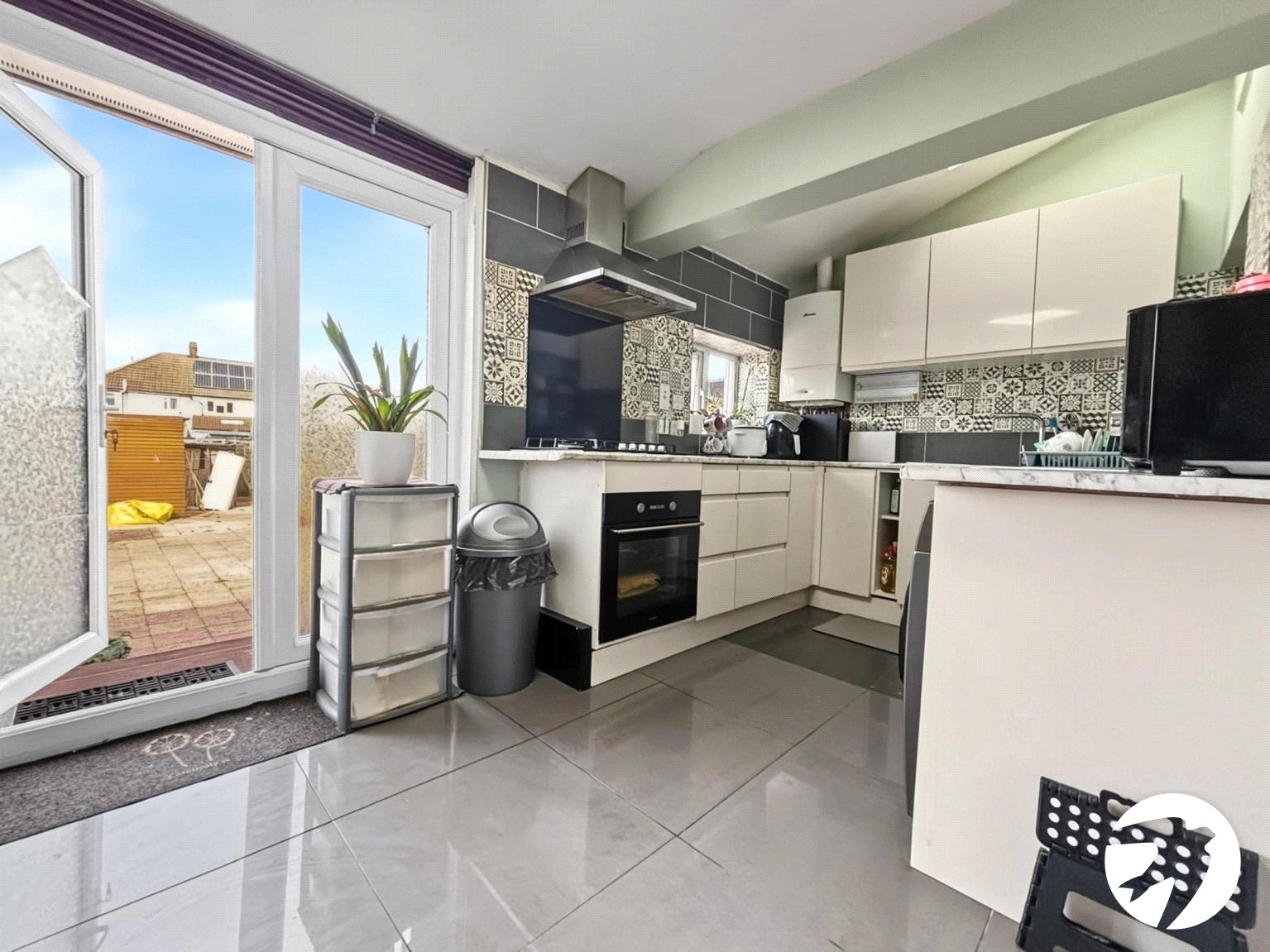 3 bedroom house to rent in Dartford | Robinson Jackson