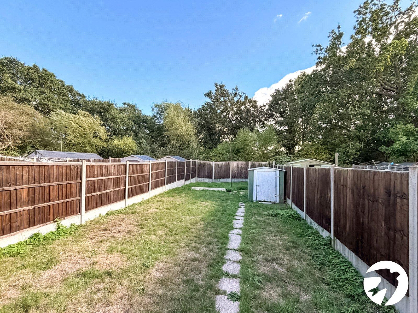 3 bedroom house to rent in London | Robinson Jackson