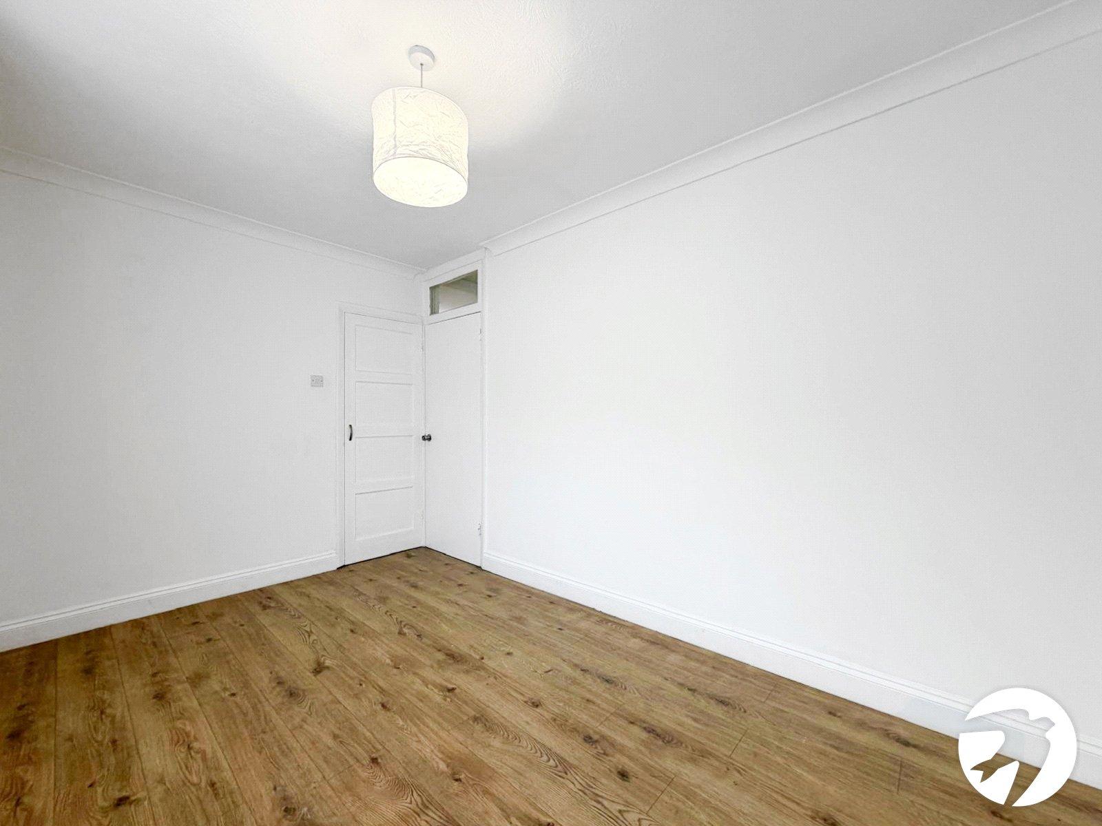 3 bedroom house to rent in London | Robinson Jackson