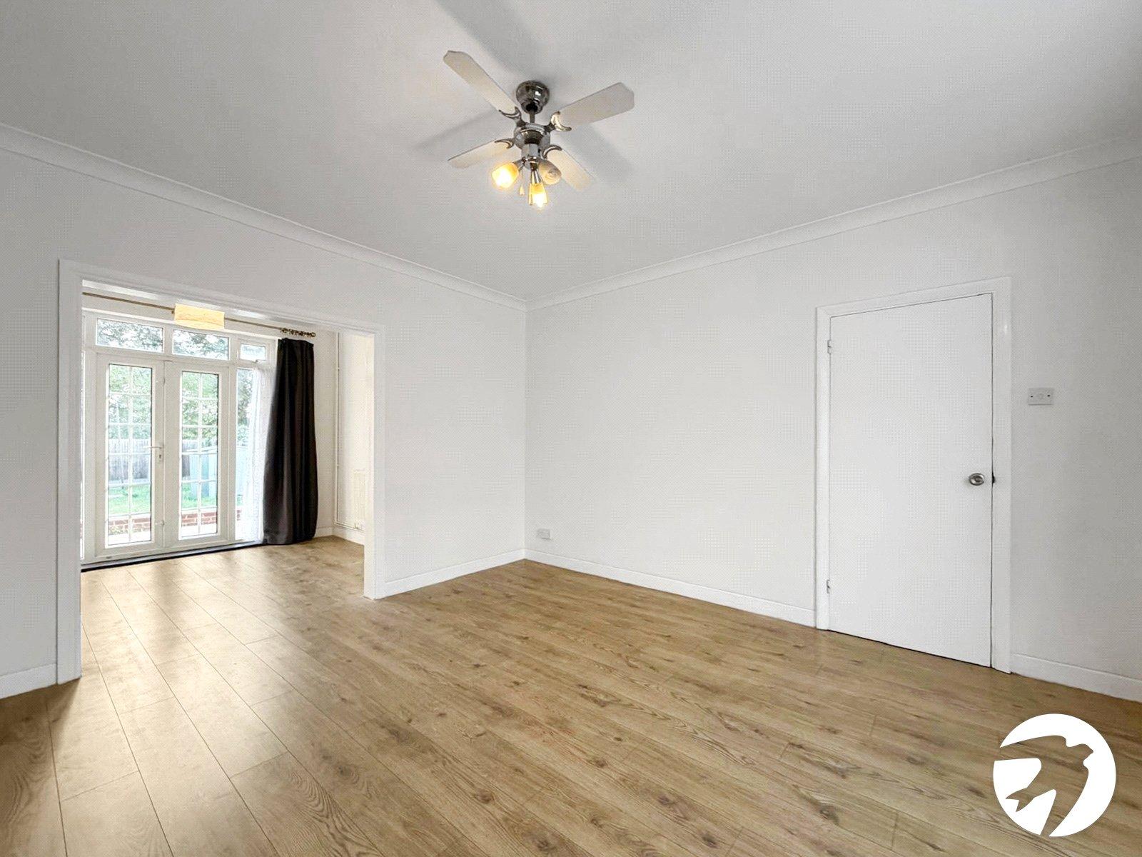 3 bedroom house to rent in London | Robinson Jackson