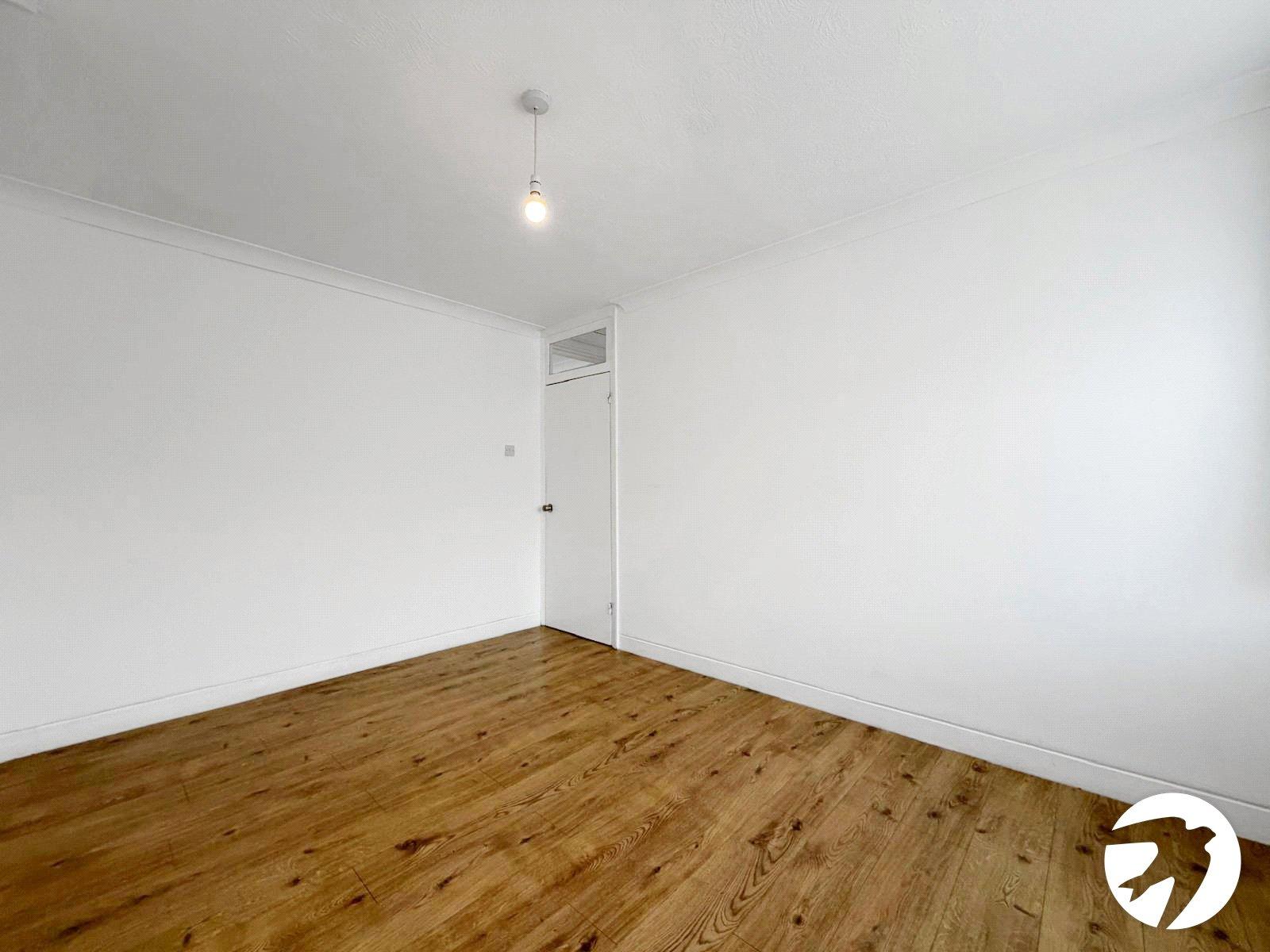 3 bedroom house to rent in London | Robinson Jackson