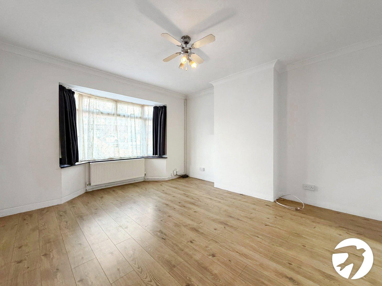 3 bedroom house to rent in London | Robinson Jackson