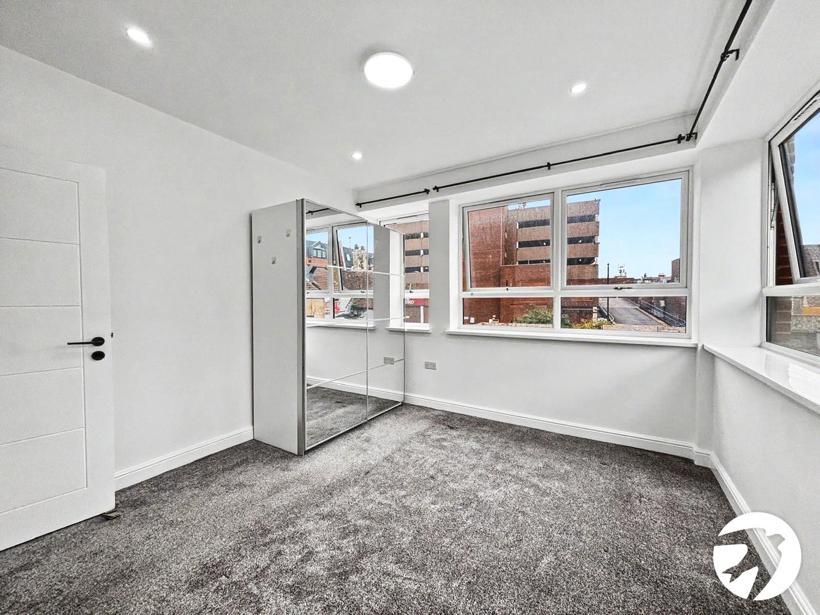 2 bedroom property to rent in Dartford | Robinson Jackson
