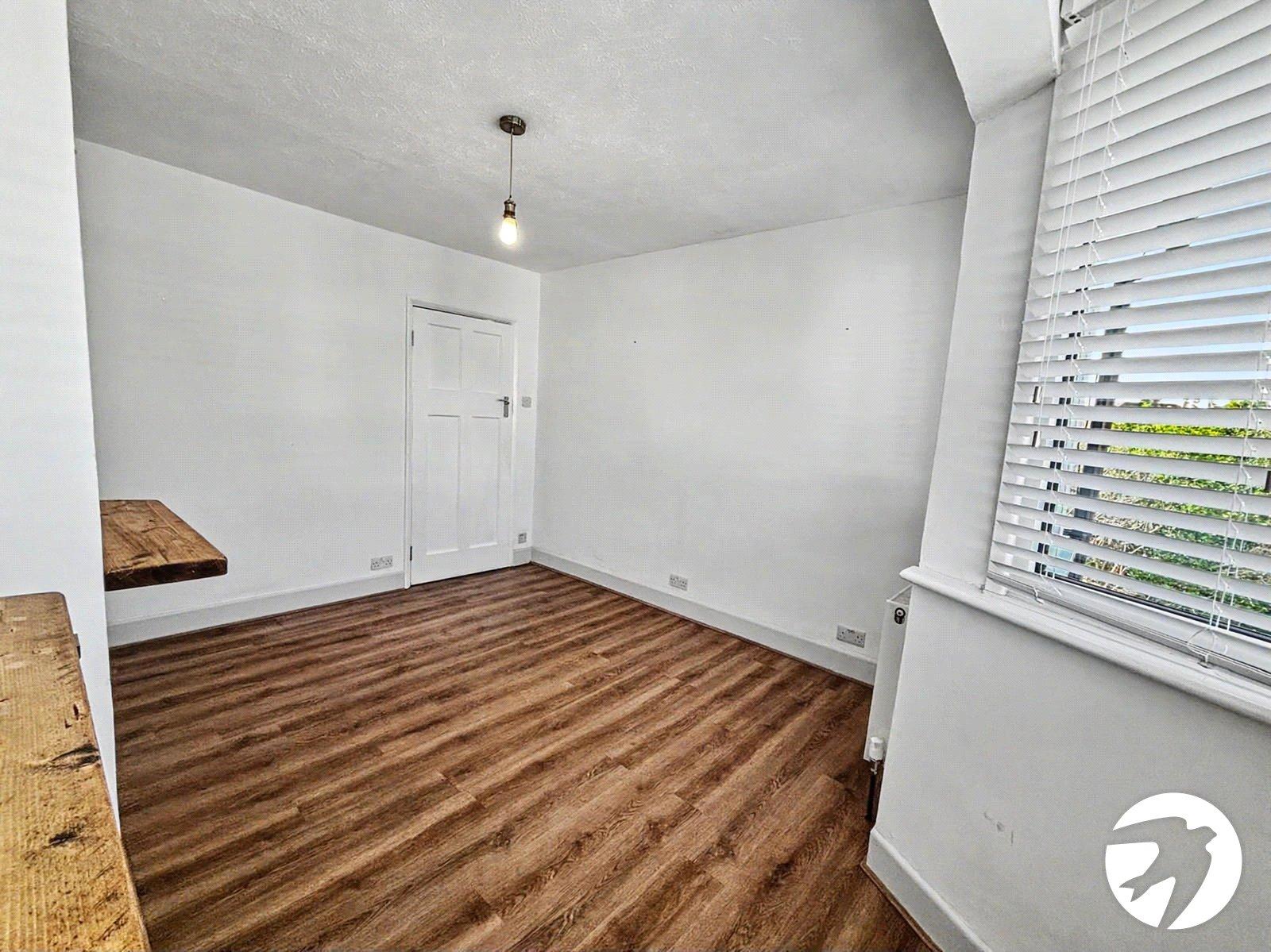 2 bedroom property to rent in Dartford | Robinson Jackson