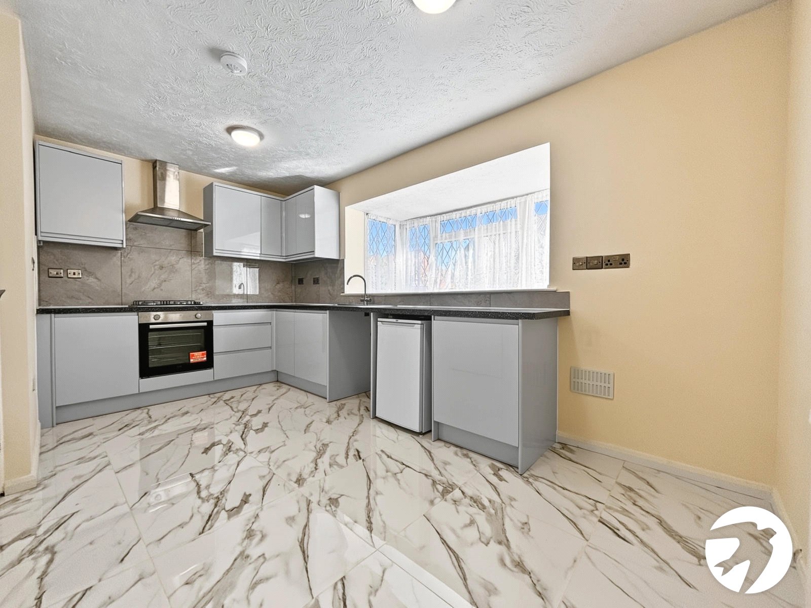 3 bedroom house to rent in Dartford | Robinson Jackson