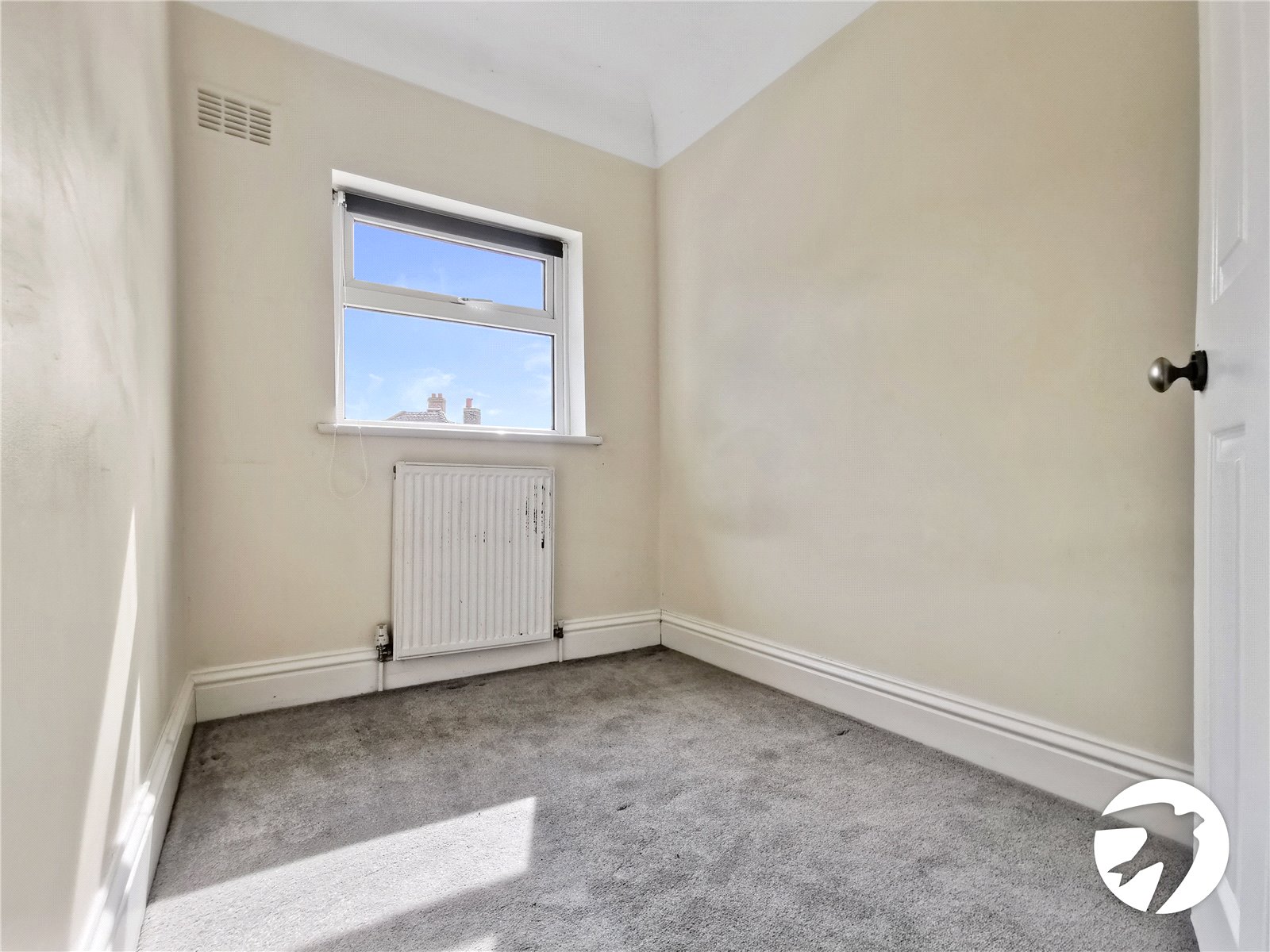 3 bedroom house to rent in Dartford | Robinson Jackson
