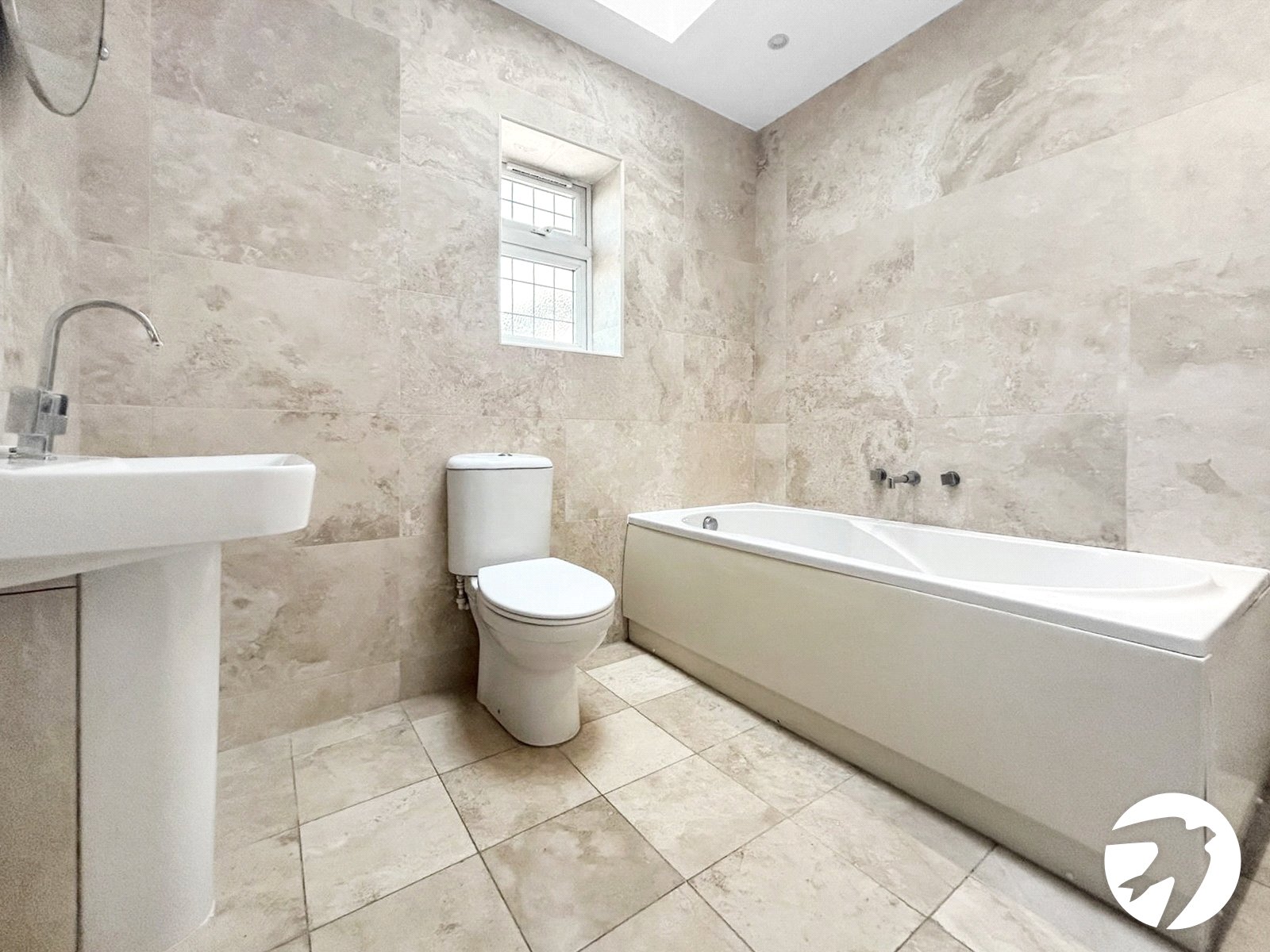 4 bedroom house to rent in Erith | Robinson Jackson