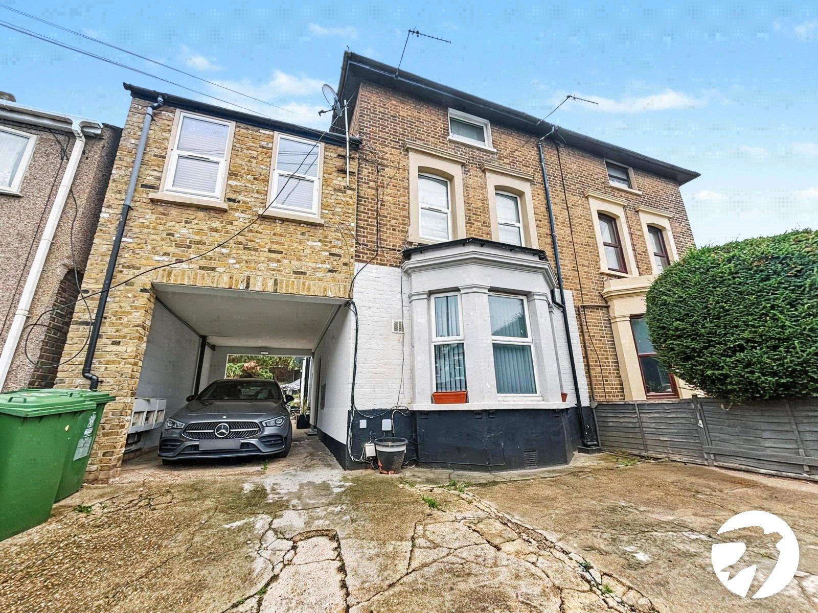 1 bedroom property to rent in Belvedere | Robinson Jackson