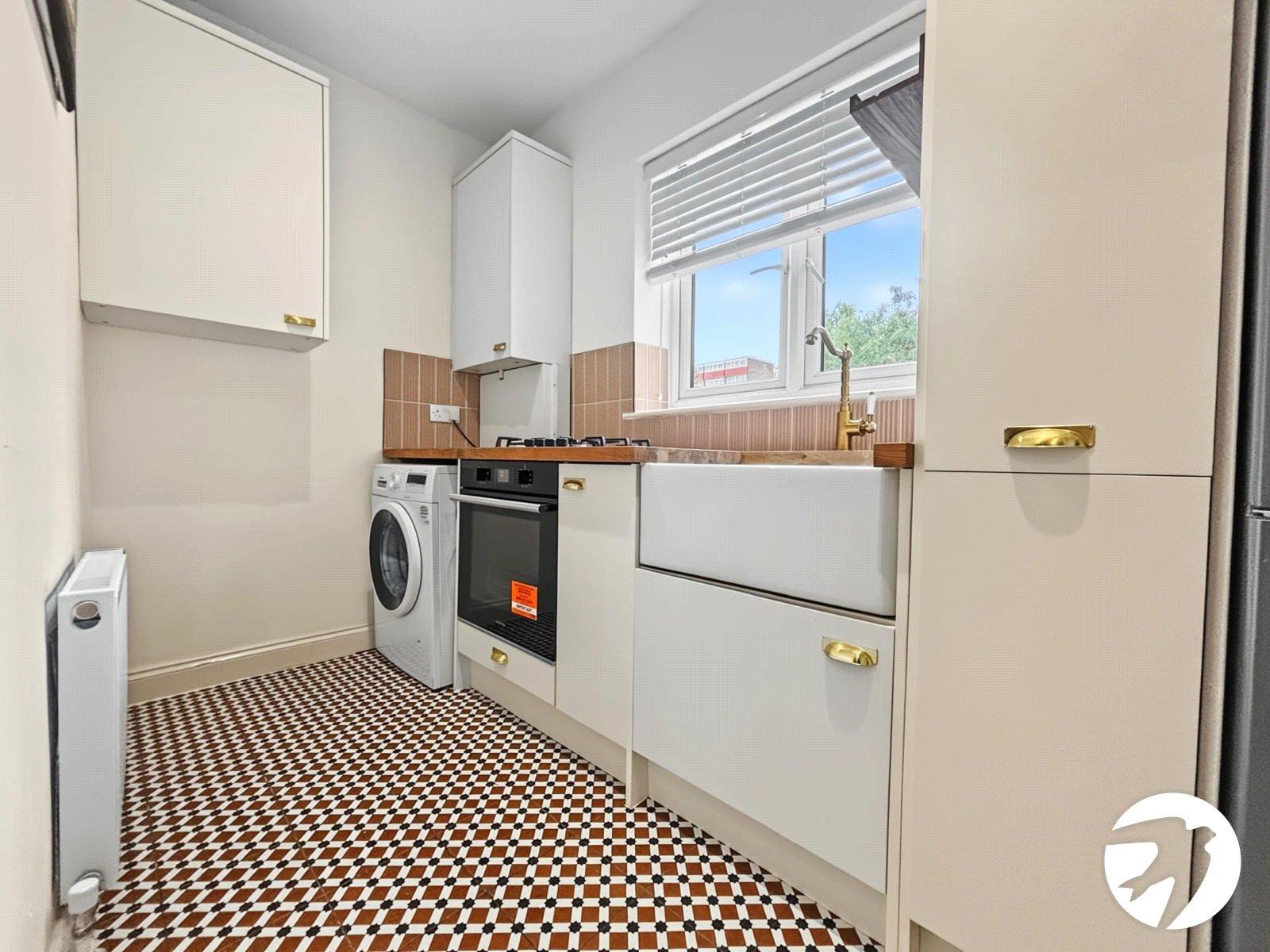 1 bedroom property to rent in Belvedere | Robinson Jackson