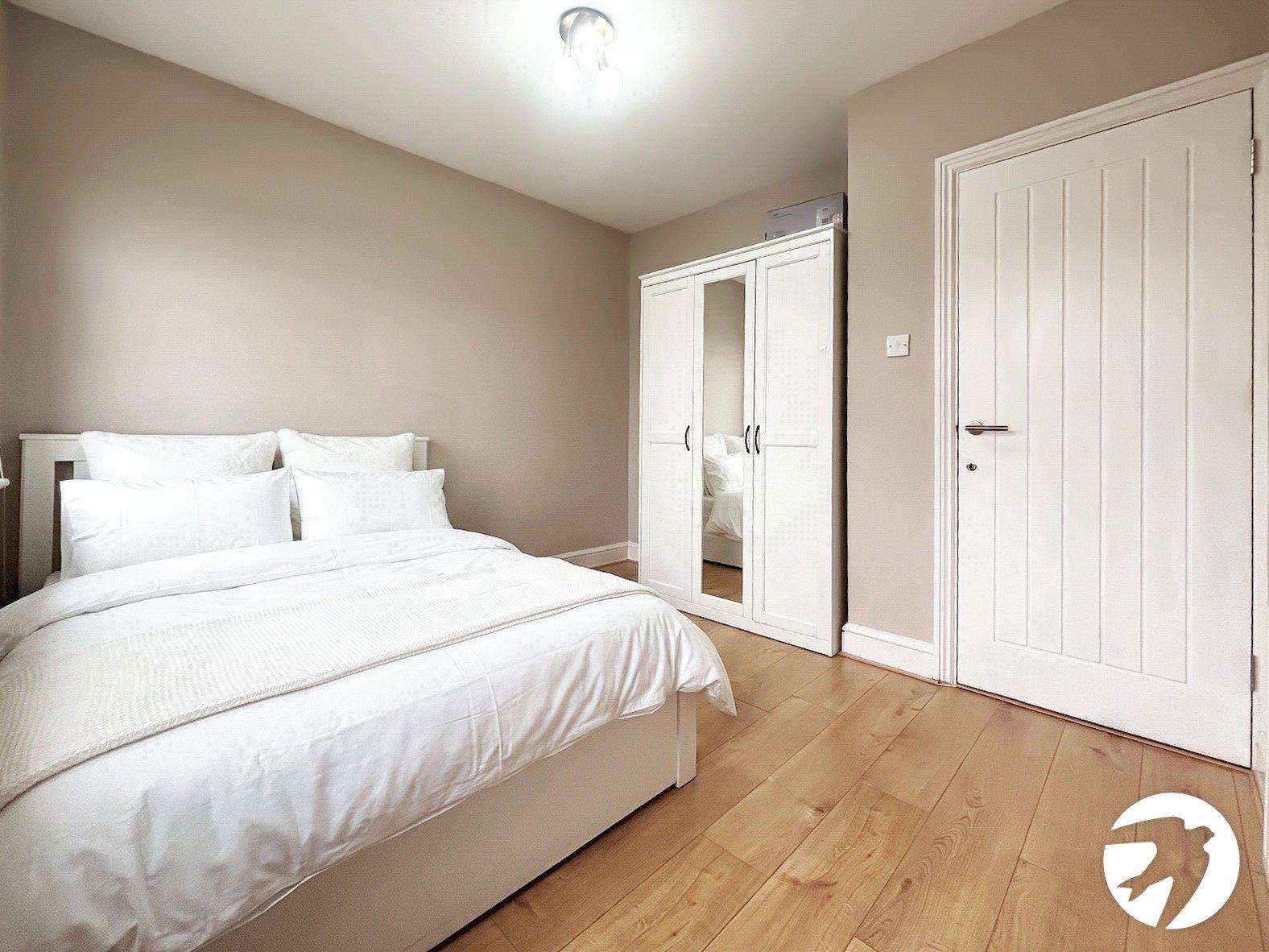 1 bedroom property to rent in Belvedere | Robinson Jackson